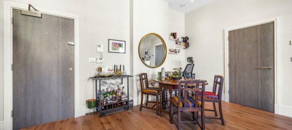 1 bedroom Apartment in London, United Kingdom No. 7687 14