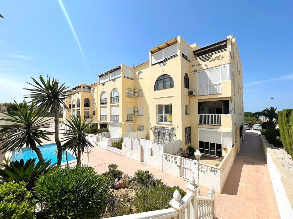 1 bedroom Apartment in Torrevieja, Spain No. 179533
