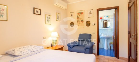 Дом с 4 спальнями в Фикулле, Италия № 110561 23