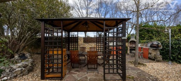 Дом с 5 спальнями в Педресуэла, Испания № 148308 9