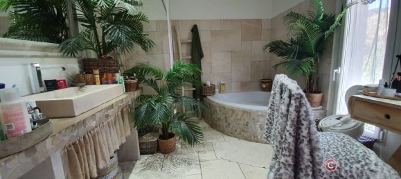 6 chambres Villa à Ajaccio, France No. 54071 10