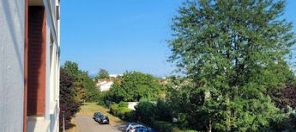 1 bedroom Apartment in Meyzieu, France No. 287711 3