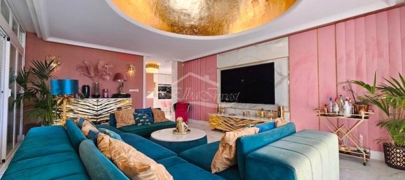 Villa de 4 dormitorios en Adeje, Spain No. 126341 2