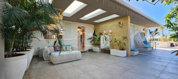 Villa de 4 dormitorios en Adeje, Spain No. 126341 8