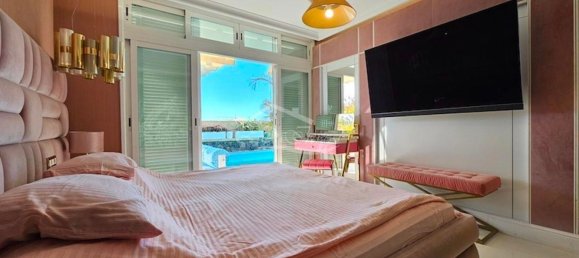 Villa de 4 dormitorios en Adeje, Spain No. 126341 37