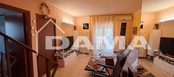 4 bedrooms Apartment in Forlì, Italy No. 83520 3