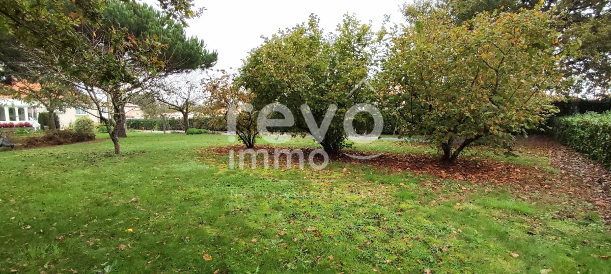 Grundstück in Saint-Colomban, France 997m², Nr. 152387