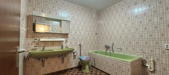 3 bedrooms Townhouse in Hof, Germany No. 271974 7