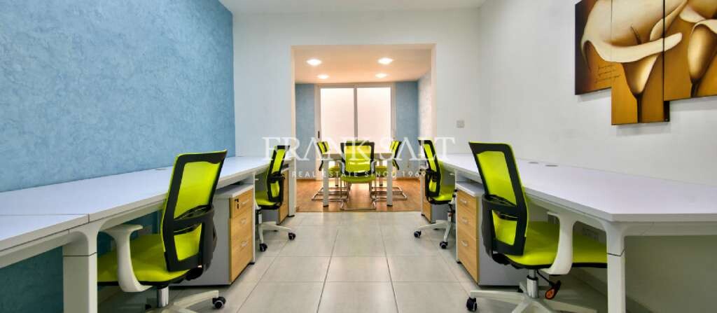  مكتب في Sliema, Malta 150متر مربع رقم 12093