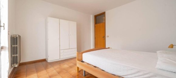 5 rooms Apartment in Cervia, Italy No. 37082 16