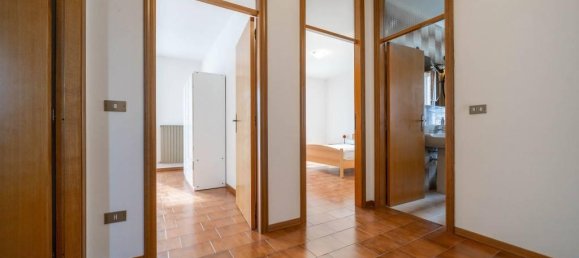 5 rooms Apartment in Cervia, Italy No. 37082 14