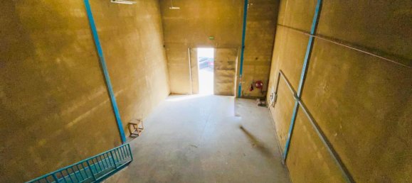 495.6m² Warehouse in Al Quoz, UAE No. 22298 2