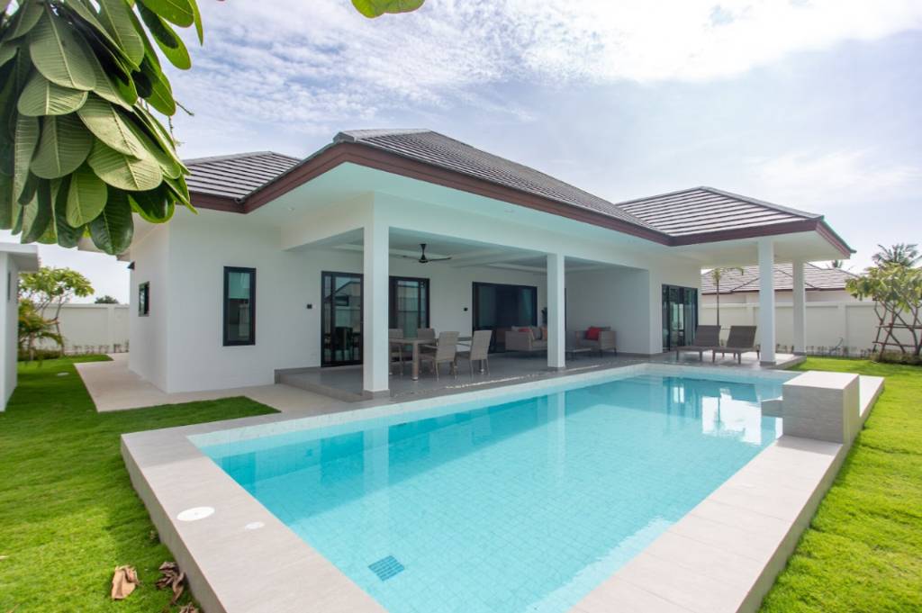 3 Schlafzimmer Villa in Hua Hin, Thailand, Nr. 61778
