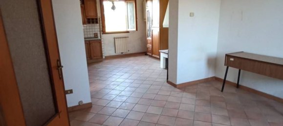 5 rooms House in Vinci, Italy No. 219483 10