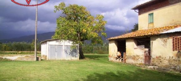 Casa de 5 habitaciónes en Terranuova Bracciolini, Italy No. 230709 3