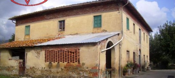 Casa de 5 habitaciónes en Terranuova Bracciolini, Italy No. 230709 2