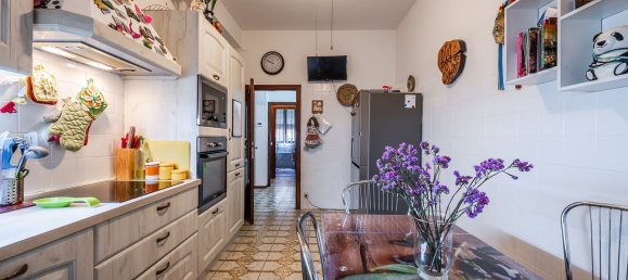 3 bedrooms Apartment in Reggio Emilia, Italy No. 349375 3