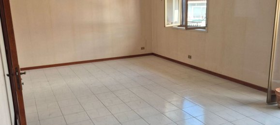 5 bedrooms Apartment in Mascalucia, Italy No. 315510 3
