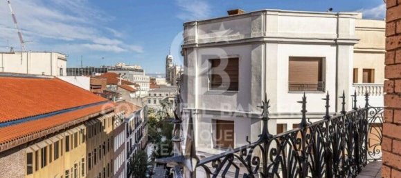 2 bedrooms Apartment in Madrid, Spain No. 82917 19