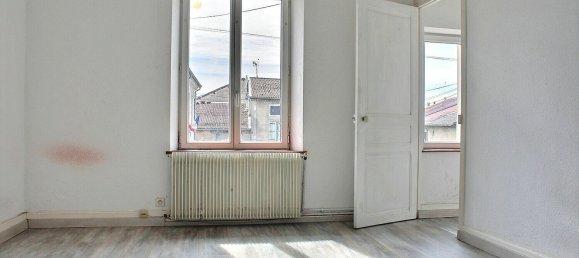 3 Schlafzimmer Stadthaus in Tilly-sur-Meuse, France, Nr. 258507 4