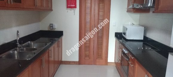 232m² Apartment in District 1, Vietnam No. 10624 15