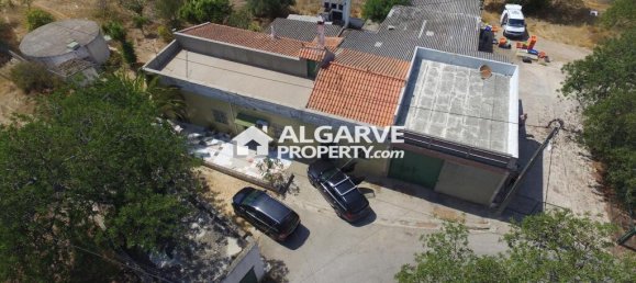 Villa de 3 dormitorios en Quarteira, Portugal No. 103549 2