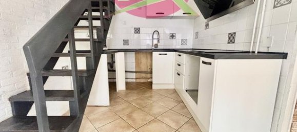 2 bedrooms House in Le Petit-Quevilly, France No. 362395 2