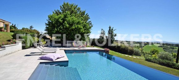 4 bedrooms House in Senigallia, Italy No. 63886 2