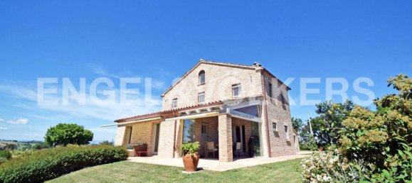 4 bedrooms House in Senigallia, Italy No. 63886 5