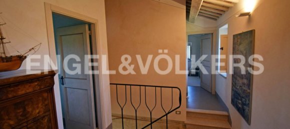 4 bedrooms House in Senigallia, Italy No. 63886 11