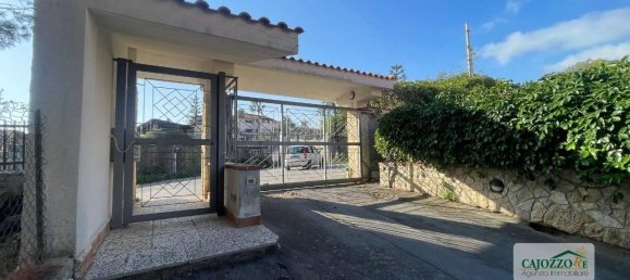 4 rooms Apartment in Palermo, Italy No. 33043 3