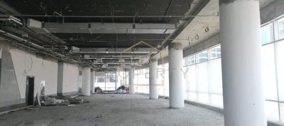 1704.8m² Commercial property in Business Bay, UAE No. 7506 2