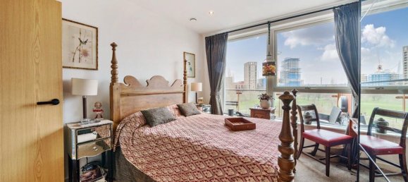 2 bedrooms Apartment in London, United Kingdom No. 7618 6