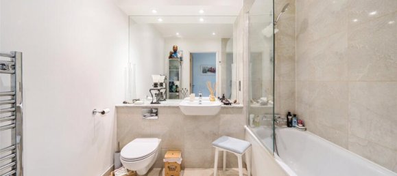 2 bedrooms Apartment in London, United Kingdom No. 7618 8