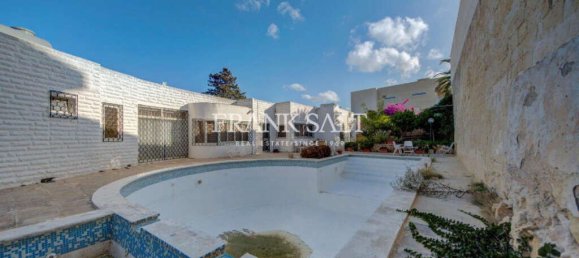 Bungalow de 3 dormitorios en Swieqi, Malta No. 1358 6