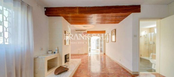 Bungalow de 3 dormitorios en Swieqi, Malta No. 1358 11