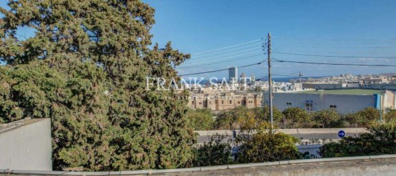 Bungalow de 3 dormitorios en Swieqi, Malta No. 1358 16