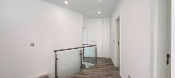 2 bedrooms Villa in Sesimbra, Portugal No. 147289 9