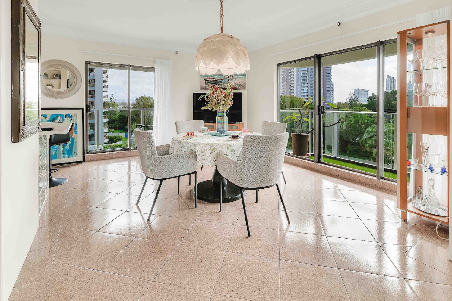 2 Schlafzimmer Wohnung in Surfers Paradise, Australia, Nr. 725