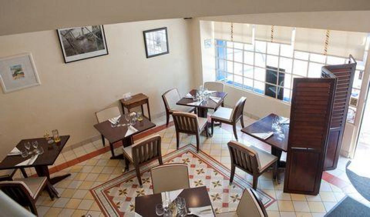 Bureau à Guilvinec, France 180m² No. 18786