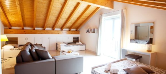 Villa T4 em Sala Comacina, Italy N.º 53434 54