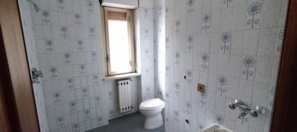 Apartamento de 3 habitaciónes en Isernia, Italy No. 29120 2