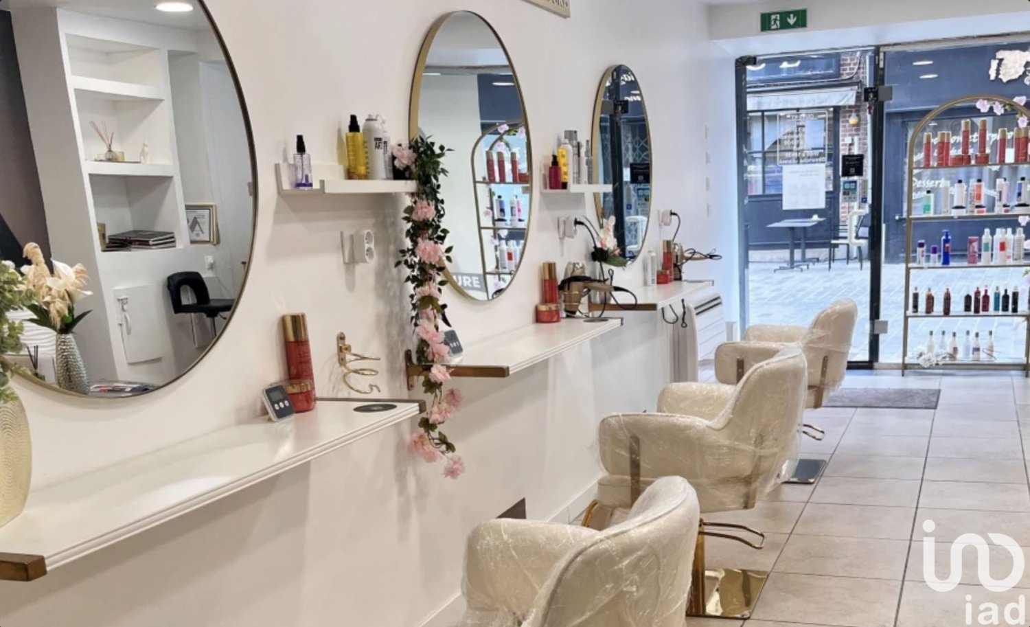 1 room Commercial property in Tourcoing, France No. 77384