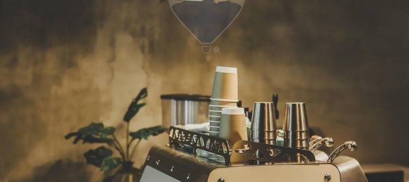 Propiedad comercial de 3 habitaciónes en Mantua, Italy No. 346107 9