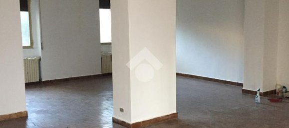Propiedad comercial de 1 habitación en Parabiago, Italy No. 75801 30