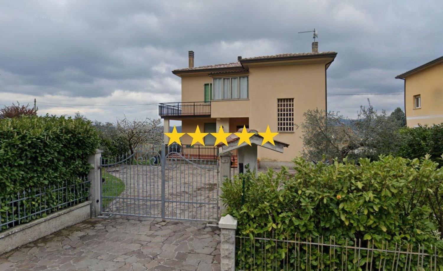 4 rooms Apartment in Fossato di Vico, Italy No. 50426