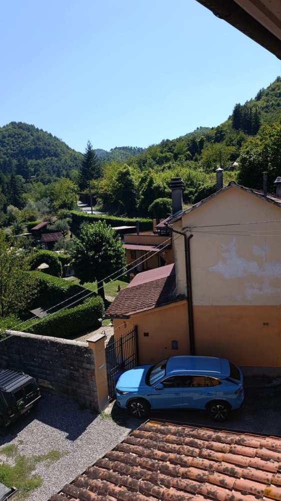 5 bedrooms House in Vernio, Italy No. 345140