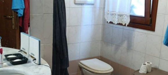 5 bedrooms House in Vernio, Italy No. 345140 9