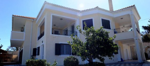 5 bedrooms Villa in Zakynthos, Greece No. 845 2