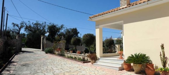 5 bedrooms Villa in Zakynthos, Greece No. 845 10